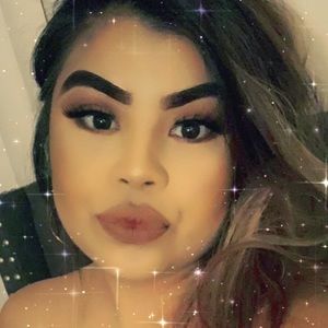 Meet your Posher, Fabiola